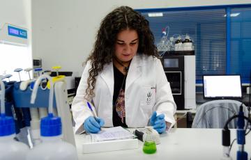 Una investigadora de la Universidad de Cádiz