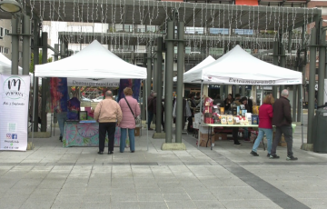 Tiendas en la antigua plaza Ingeniero La Cierva