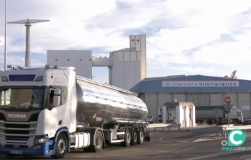 Un camión rueda por el recinto fiscal en una imagen de archivo
