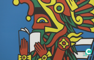 Detalle del cartel con mitología prehispánica que anuncia el acontecimiento cultural 