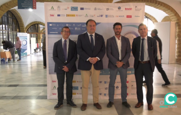 Los ponentes antes del comienzo de la primera jornada en la Facultad de Filosofía y Letras