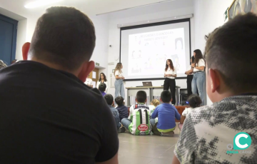 Los pequeños asistentes siguieron con atención cada una de la sesiones