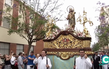 El cortejo mariano discurrirá por su habitual recorrido por las calles del barrio de extramuros