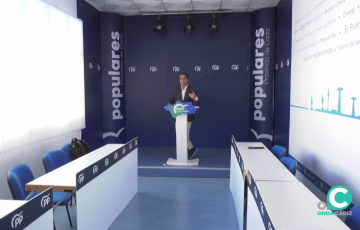 Saldaña interviene durante la rueda de prensa de este martes en la sede del PP