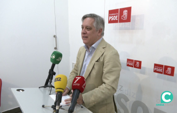 Torres interviene ante los medios de comunicación durante la rueda de prensa este martes 