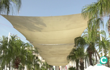 Los toldos que cubrirán de la procesión por San Juan de Dios ya se encuentran instalados