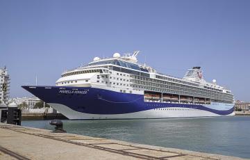 Un navio de pasajeros en el muelle gaditano en una imagen de archivo