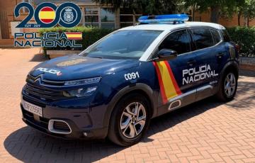 Vehículo de Policía Nacional. 