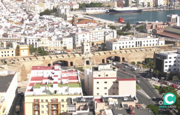 Vista aerea del casco urbano de la capital gaditana