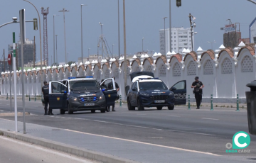 Agentes de policia durante la movilización de este martes en la capital gaditana
