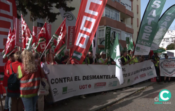 Una imagen de la movilización efectuada de este miércoles en la capital gaditana