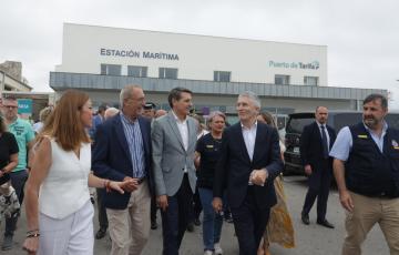 Autoridades durante un momento de la visita institucional en Tarifa