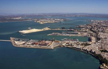Vista aerea del puerto de Cádiz en una imagen de archivo