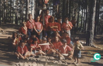 Distintos recuerdos y elementos de la institución acercan al público la labor del escultismo