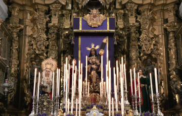 La venerada imagen durante el transcurso de unos cultos celebrados en su templo