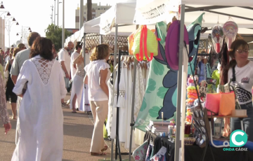 El buen tiempo animó a la afluencia de visitantes en el primer día