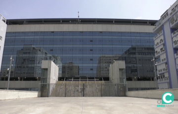 Imagen de la fachada principal del recinto sede de la institución cadista