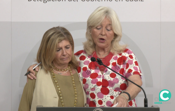 Paredes acompañada por Mercedes Colombo en un momento de la rueda de prensa de este miércoles