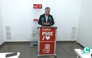 Torres interviene ante los medios durante la rueda de prensa ofrecida este miércoles