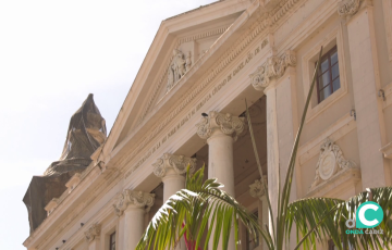 Fachada del Ayuntamiento de Cádiz