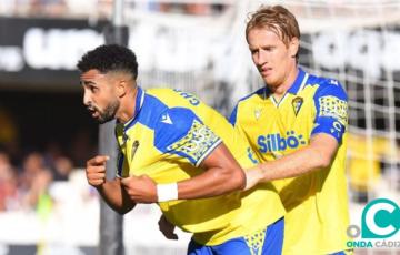 Chris Ramos celebrando un tanto en el Cartagonova la pasada temporada (Foto: Cádiz CF)
