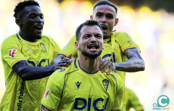 Iuri Tabtadze celebra el tanto del triunfo (Foto: La Liga)