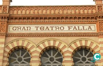 La ruta para conocer el Gran Teatro Falla es una de las más demandadas este verano. 