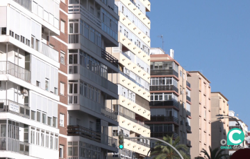 Edificios en la zona de la avenida en la capital gaditana
