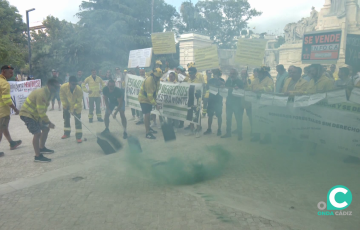 Un momento de la concentración de este miércoles en la plaza de España