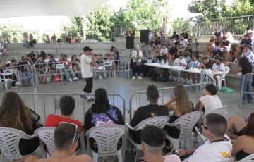 Macro Batalla de Gallos en el Auditorio de Costarrica