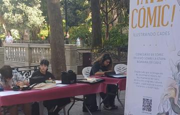 La Plaza Mina acoge la jornada '¡AVE, Cómic! Ilustrando Gades'.