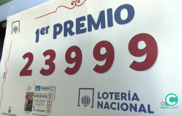 Cartel con los números que han traido la fortuna a la capital gaditana