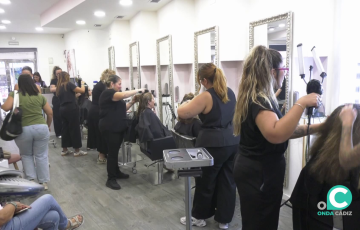 Numerosas personas se acercaron durante la jornada de este lunes en respuesta al llamamiento