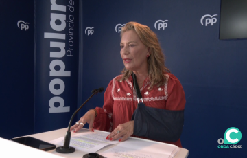 La diputada nacional, Macarena Lorente, durante su comparecencia en la rueda de prensa este lunes