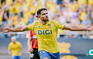 Alvaro García Pascual no finalizó en el encuentro ante el Burgos CF por lesión 