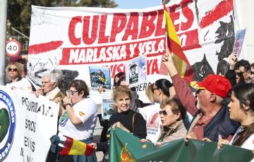 Imágenes en la Comandancia de Cádiz en recuerdo de los dos agentes fallecidos en febrero de 2025