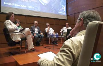 Conversatorio sobre Torcuato Cayón en la sede del Colegio Oficial de Arquitectos de Cádiz. 