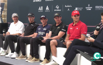 Los deportistas en su presentación en el acto institucional de este viernes