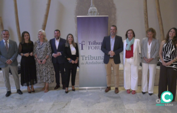 Autoridades y representantes de la cita celebrada este martes en la capital gaditana