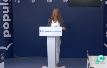 Lorente interviente en la rueda de prensa ante los medios este lunes