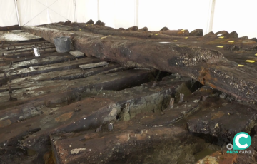 Las aguas del muelle vuelven a emerger huellas del rico pasado de la ciudad