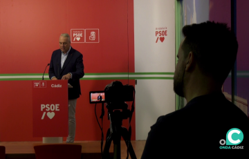 El dirigente socialista durante una rueda de prensa en una imagen de archivo