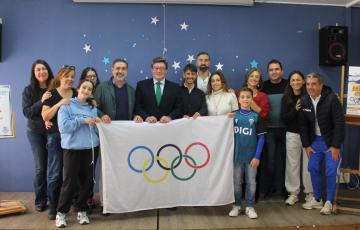 Imagen del traspaso de bandera 