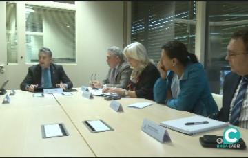 El Consejero de Salud, Presidencia y Emergencias ha coordinado este encuentro 