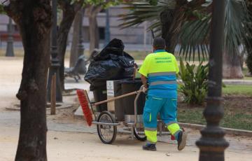 El PSOE cree que el Ayuntamiento de Cádiz ha fracaso en la gestión de este servicio para la ciudad