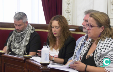 Concejales de la formación durante el desarrollo de un Pleno