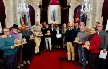 Acto de entrega de los galardones en el Salón de Plenos. 