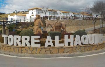 Entrada a la localidad de Torre Alháquime