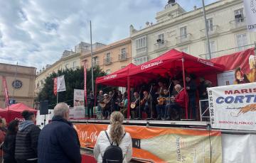 Actuación del coro callejero 'Los Matarratas'