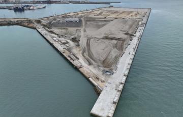 Ejecución de la nueva terminal de contenedores del puerto de Cádiz.